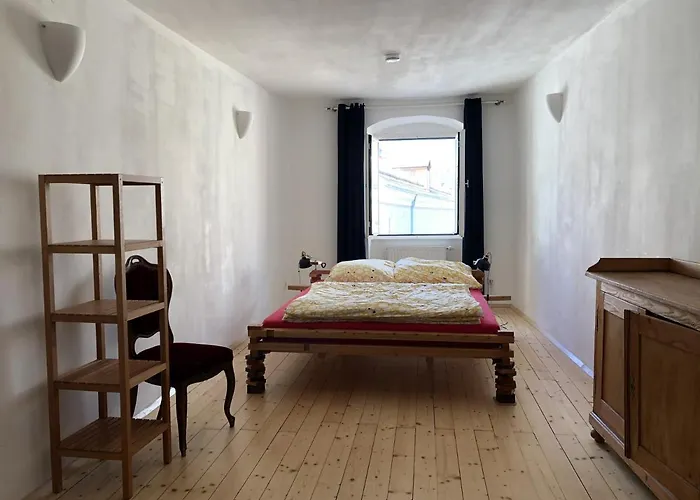 Blick Aufs Goldene Dachl * Innsbruck